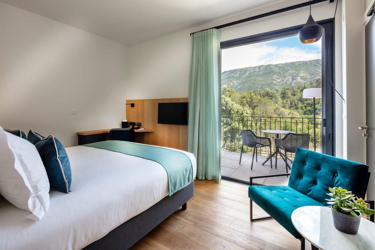 Hotel Sainte Victoire Vauvenargues Екстер'єр фото